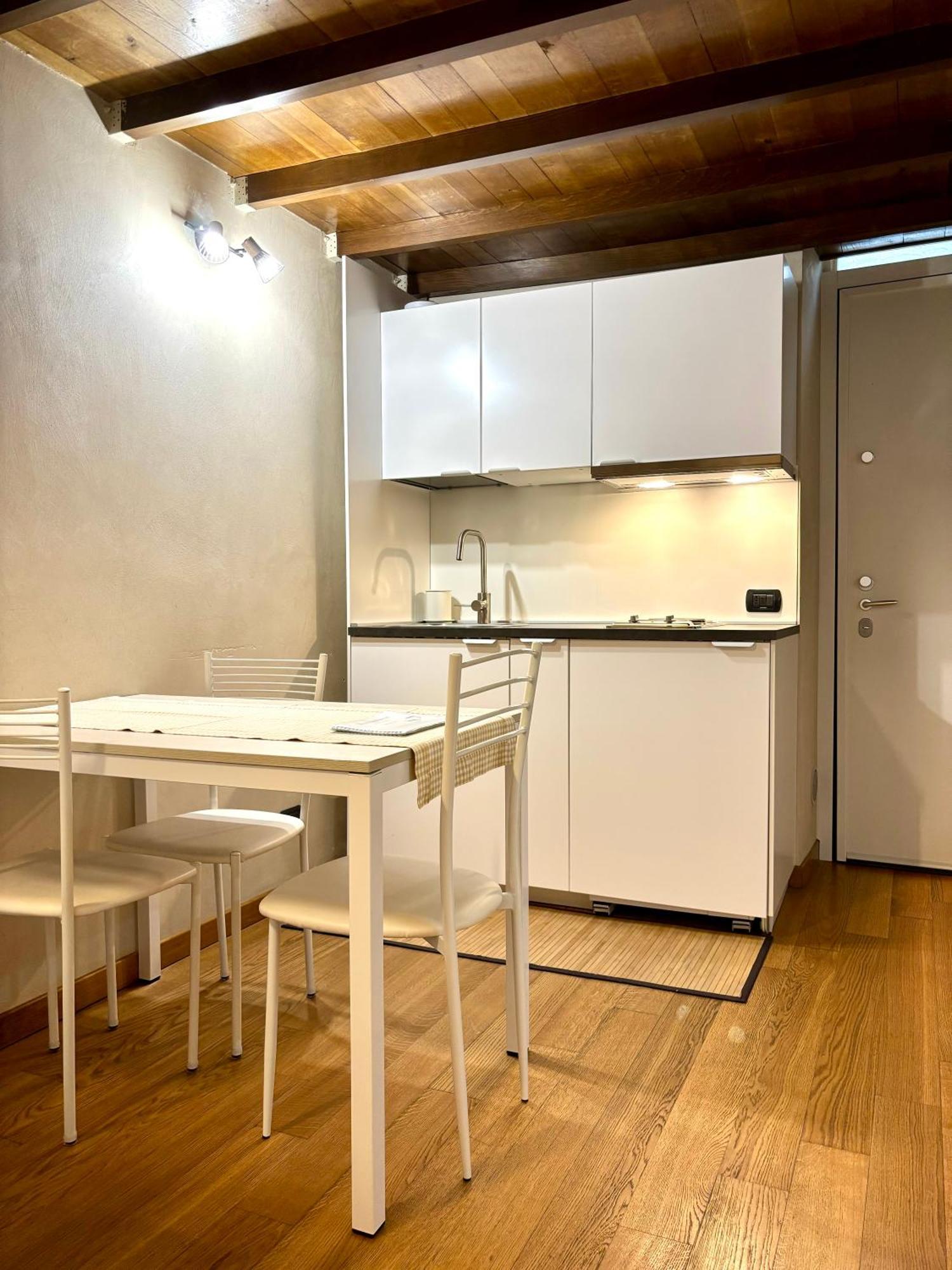 Bramantesco Aparthotel Bergamo Exteriör bild