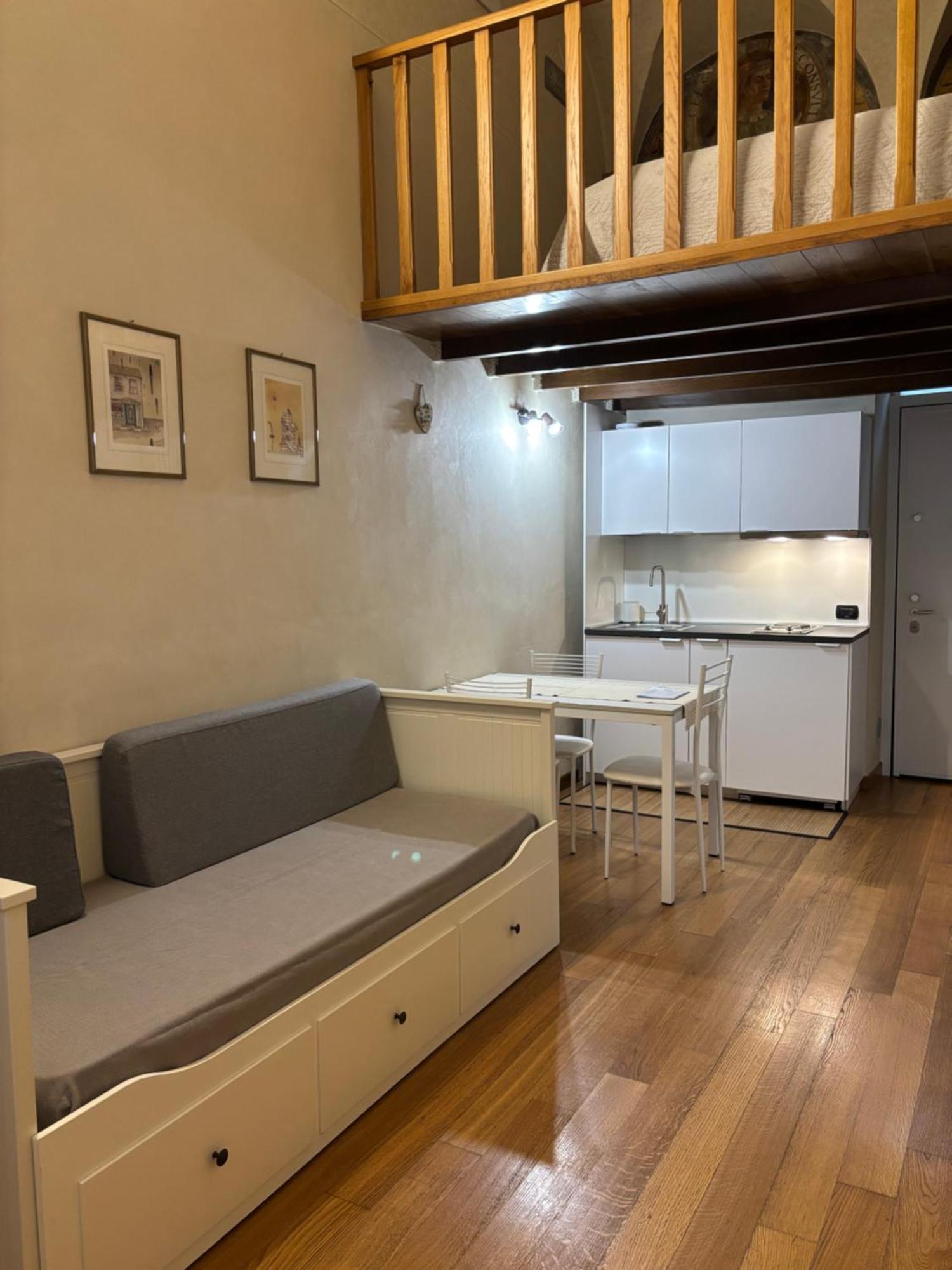 Bramantesco Aparthotel Bergamo Exteriör bild